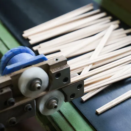 割り箸の製作過程